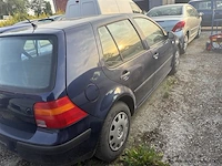 Personenauto - afbeelding 3 van  8