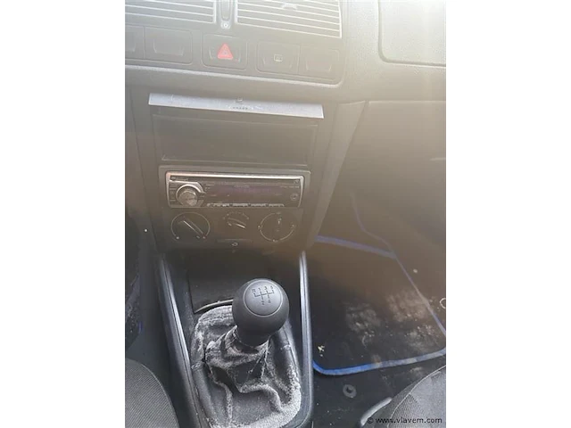 Personenauto - afbeelding 7 van  8