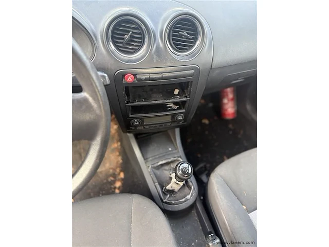 Personenauto - afbeelding 7 van  8