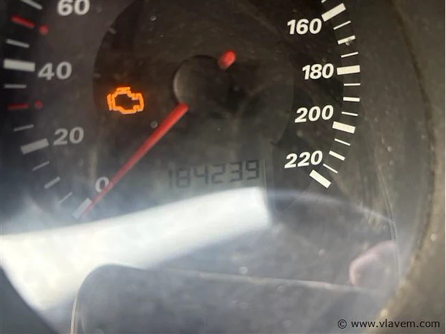 Personenauto - afbeelding 8 van  8