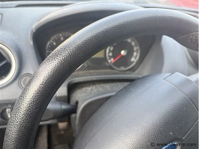 Personenauto - afbeelding 8 van  8