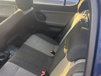 Personenauto - afbeelding 4 van  6