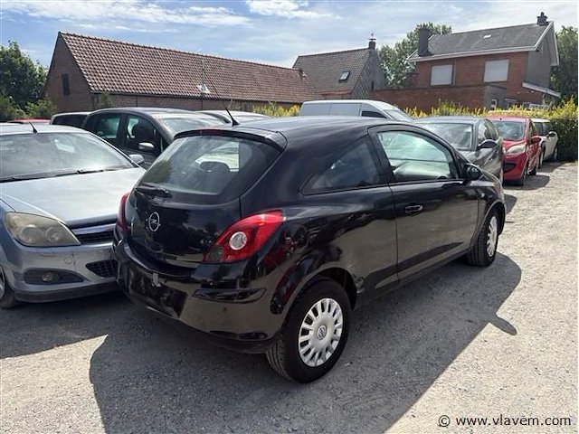 Personenauto - afbeelding 3 van  7