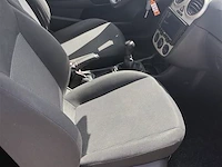 Personenauto - afbeelding 5 van  7