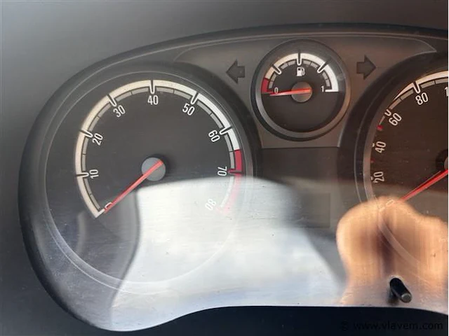 Personenauto - afbeelding 7 van  7