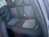 Personenauto - afbeelding 5 van  8