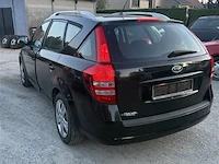 Personenauto - afbeelding 4 van  8