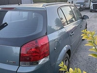 Personenauto - afbeelding 3 van  7