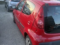 Personenauto - afbeelding 3 van  9