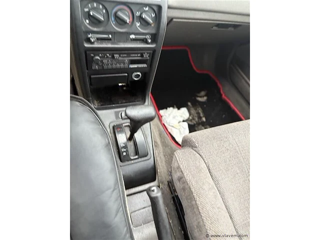 Personenauto - afbeelding 6 van  7