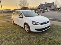Personenauto - afbeelding 2 van  7