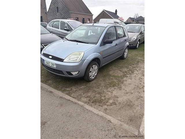 Personenauto - afbeelding 1 van  6