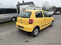 Personenauto - afbeelding 3 van  8