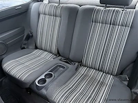 Personenauto - afbeelding 5 van  8