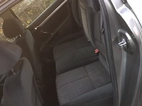 Personenauto - afbeelding 2 van  23