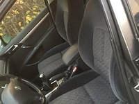 Personenauto - afbeelding 4 van  23