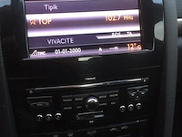 Personenauto - afbeelding 8 van  23