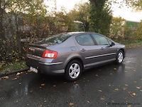 Personenauto - afbeelding 21 van  23