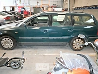 Personenautp vw passat - afbeelding 2 van  9