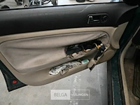 Personenautp vw passat - afbeelding 4 van  9