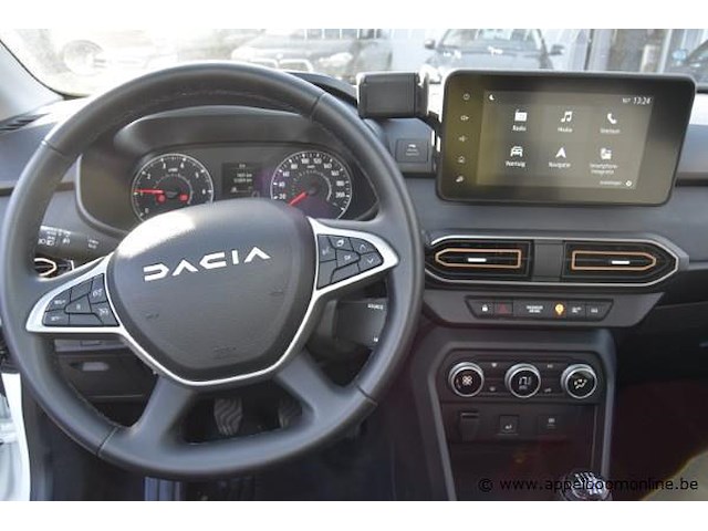 Personenwagen dacia, sandero, datum eerste insch 23/08/2024, uu1djf00973553741, 999cm³, 67kw, benzine, euro 6e, kilometerstand 7421km - afbeelding 4 van  15