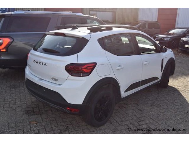 Personenwagen dacia, sandero, datum eerste insch 23/08/2024, uu1djf00973553741, 999cm³, 67kw, benzine, euro 6e, kilometerstand 7421km - afbeelding 9 van  15