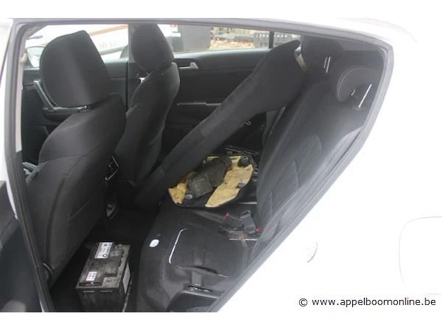 Personenwagen kia sportage,diesel/hybride, 1598cm³,100kw,1e inschr 13/5/21,u5ypg812aml047828, 10111km, co²-uitstoot ng, euro6, spaans registreringsattest, gelijkvormigheidsattest, keuring na, 2sleutels - afbeelding 12 van  15