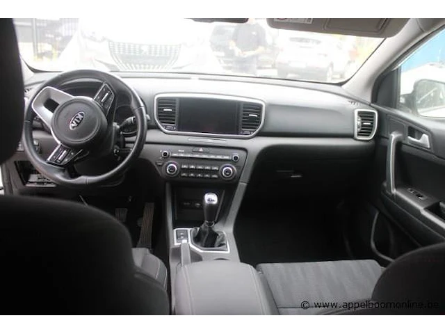 Personenwagen kia sportage,diesel/hybride, 1598cm³,100kw,1e inschr 13/5/21,u5ypg812aml047828, 10111km, co²-uitstoot ng, euro6, spaans registreringsattest, gelijkvormigheidsattest, keuring na, 2sleutels - afbeelding 13 van  15