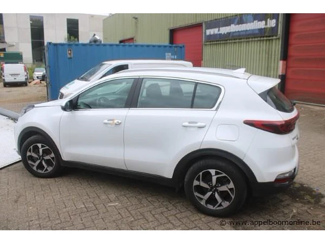 Personenwagen kia sportage,diesel/hybride, 1598cm³,100kw,1e inschr 13/5/21,u5ypg812aml047828, 10111km, co²-uitstoot ng, euro6, spaans registreringsattest, gelijkvormigheidsattest, keuring na, 2sleutels - afbeelding 2 van  15