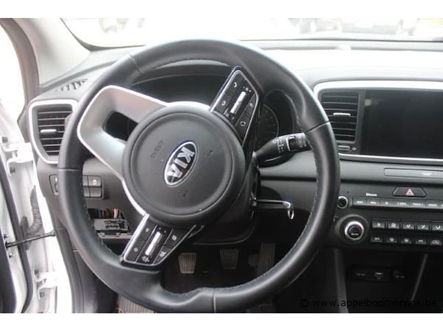 Personenwagen kia sportage,diesel/hybride, 1598cm³,100kw,1e inschr 13/5/21,u5ypg812aml047828, 10111km, co²-uitstoot ng, euro6, spaans registreringsattest, gelijkvormigheidsattest, keuring na, 2sleutels - afbeelding 9 van  15
