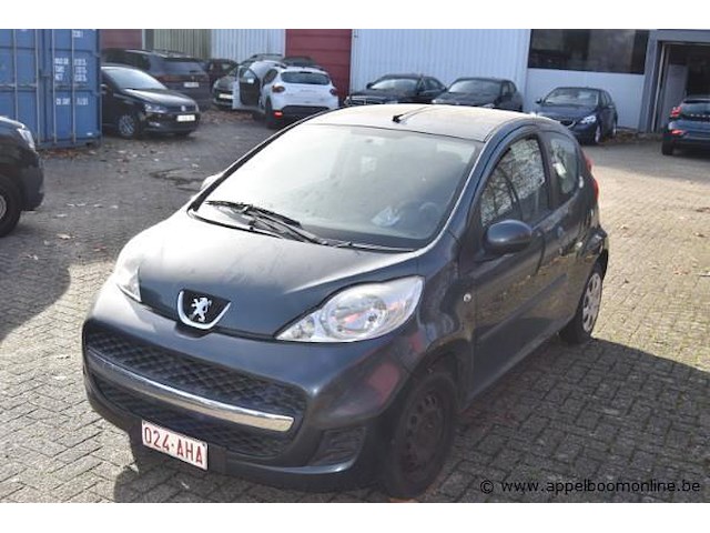 Personenwagen peugeot 107, datum eerste insch ngk, zonder sleutels, zonder papieren - afbeelding 1 van  10
