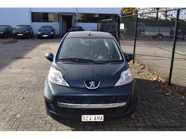Personenwagen peugeot 107, datum eerste insch ngk, zonder sleutels, zonder papieren - afbeelding 3 van  10