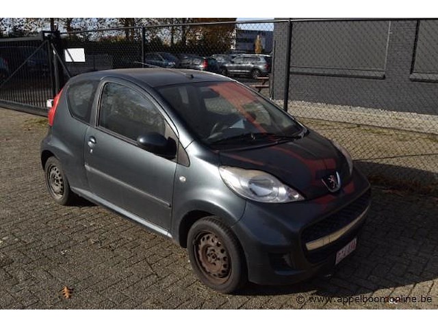 Personenwagen peugeot 107, datum eerste insch ngk, zonder sleutels, zonder papieren - afbeelding 4 van  10