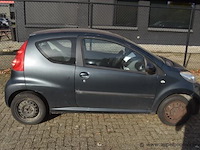 Personenwagen peugeot 107, datum eerste insch ngk, zonder sleutels, zonder papieren - afbeelding 5 van  10