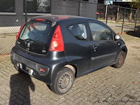 Personenwagen peugeot 107, datum eerste insch ngk, zonder sleutels, zonder papieren - afbeelding 6 van  10