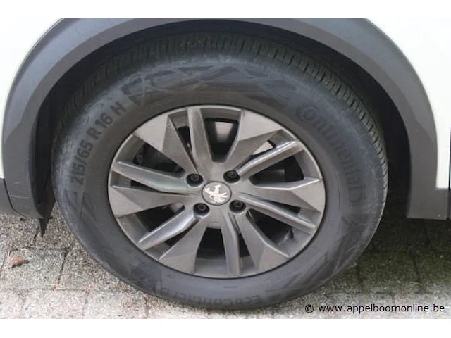 Personenwagen peugeot 2008, benzine, 1199cm³, 74kw, 1e inschr 25/02/2021, vr3ushnkkmj592077, 20116km, co²-uitstoot ng, euro6ap, spaans kenteken, gelijkvormigheidsattest, 2 sleutels - afbeelding 9 van  12