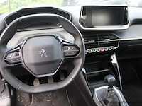 Personenwagen peugeot 2008, benzine, 1199cm³, 74kw, 1e inschr 25/02/2021, vr3ushnkkmj600194, 41859km, co³-uitstoot ng, euro6ap, spaans kenteken, gelijkvormigheidsattest, 2 sleutels - afbeelding 2 van  12