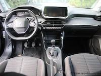Personenwagen peugeot 2008, benzine, 1199cm³, 74kw, 1e inschr 30/04/2021, vr3ushnkkmj707159, 32551km, co²-uitstoot ng, euro6ap, spaans kenteken, gelijkvormigheidsattest, 2 sleutels - afbeelding 2 van  11