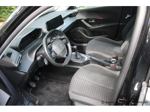 Personenwagen peugeot 2008, benzine, 1199cm³, 74kw, 1e inschr 30/04/2021, vr3ushnkkmj707159, 32551km, co²-uitstoot ng, euro6ap, spaans kenteken, gelijkvormigheidsattest, 2 sleutels - afbeelding 9 van  11