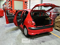 Personenwagen peugeot 206 - afbeelding 11 van  16
