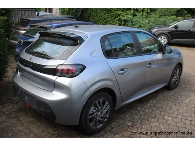 Personenwagen peugeot 208, benzine, 1199cm³, 74kw, 1e inschr 24/02/2021, vr3uphnekmt016579, 38226km, co²-uitstoot ngk, euro6ap, spaans kenteken, gelijkvormigheidsattest, 2 sleutels - afbeelding 2 van  9