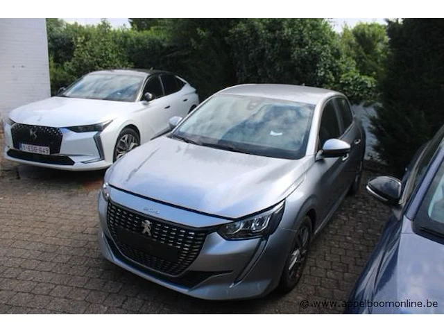 Personenwagen peugeot 208, benzine, 1199cm³, 74kw, 1e inschr 24/02/2021, vr3uphnekmt016579, 38226km, co²-uitstoot ngk, euro6ap, spaans kenteken, gelijkvormigheidsattest, 2 sleutels - afbeelding 4 van  9