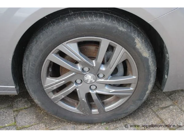 Personenwagen peugeot 208, benzine, 1199cm³, 74kw, 1e inschr 24/02/2021, vr3uphnekmt016579, 38226km, co²-uitstoot ngk, euro6ap, spaans kenteken, gelijkvormigheidsattest, 2 sleutels - afbeelding 5 van  9