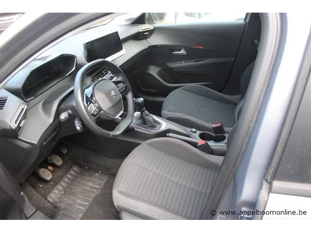 Personenwagen peugeot 208, benzine, 1199cm³, 74kw, 1e inschr 24/02/2021, vr3uphnekmt016579, 38226km, co²-uitstoot ngk, euro6ap, spaans kenteken, gelijkvormigheidsattest, 2 sleutels - afbeelding 7 van  9