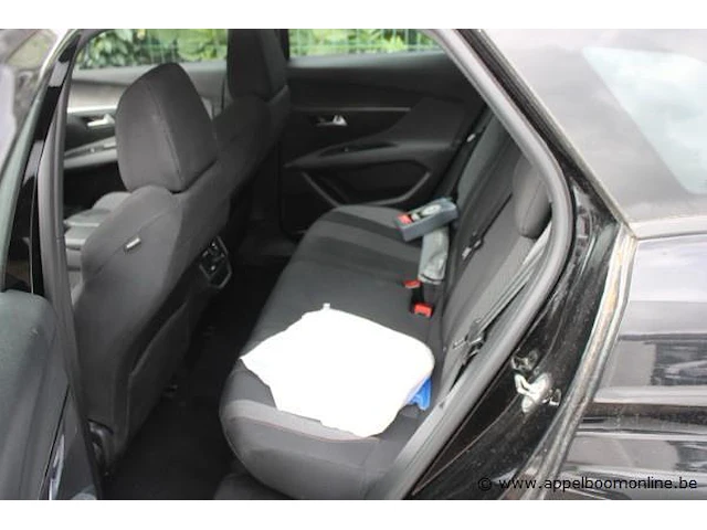Personenwagen peugeot 3008, benzine, 1199cm³, 96kw, 1e inschr 30-03-2021, vf3mrhnsmms068680, 31176km, co²-uitstoot ng, euro6ap, spaans kenteken, gelijkvormigheidsattest, 2 sleutels - afbeelding 9 van  10