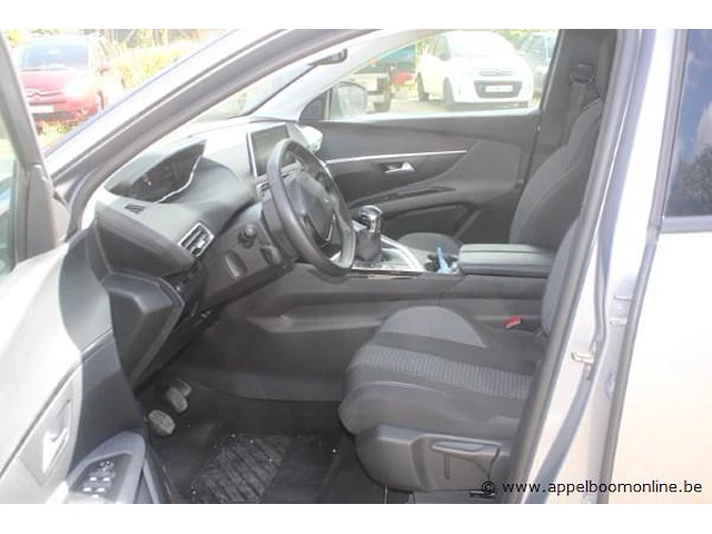 Personenwagen peugeot 3008, benzine, 1199cm³,96kw,1e inschr 10/3/20,vf3m45gbuks387354, 24122km ng, co²-uitstoot ng, euro6d, spaans registratieattest, duplicaat gelijkvormigheidsattest, keuring na, 2sleutels - afbeelding 9 van  14