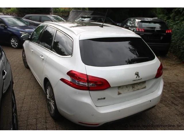 Personenwagen peugeot 308, diesel, 1499cm³, 96kw, 1e inschr 22/08/2018, vf3lcyhzpjs037185, 87817km, co²-uitstoot ng, euro6d-temp-ev, kenteken i+ii, gelijkvormigheidsattest, keuring tot 22/08/2025, 2 sleutels - afbeelding 9 van  13