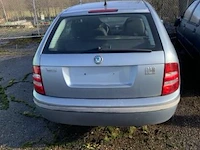 Personenwagen skoda, werking niet gekend, zonder boorddocumenten, zonder sleutels - afbeelding 2 van  4