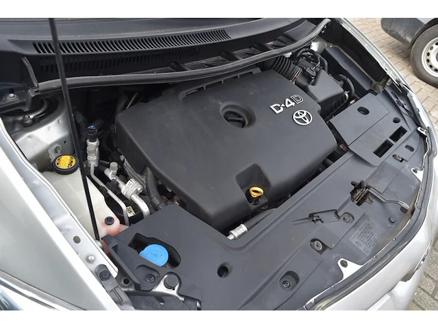Personenwagen toyota auris (motor kapot)(defect)(sleutel, alle boorddocumenten) - afbeelding 9 van  33