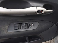 Personenwagen toyota auris (motor kapot)(defect)(sleutel, alle boorddocumenten) - afbeelding 32 van  33